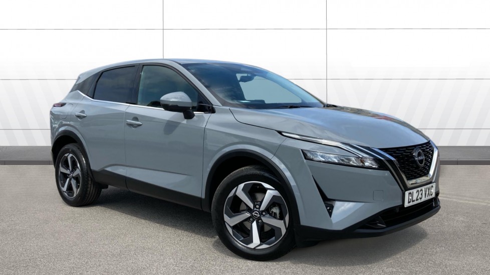Nissan Qashqai 1.3 DiG-T MH 158 N-Connecta 5dr Xtronic Petrol Hatchback - Image 1