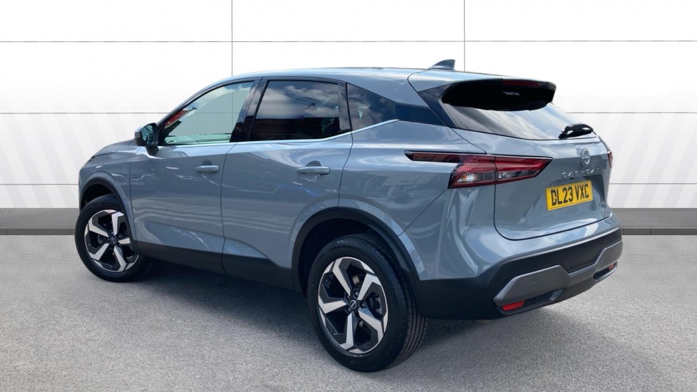 Nissan Qashqai 1.3 DiG-T MH 158 N-Connecta 5dr Xtronic Petrol Hatchback - Image 2