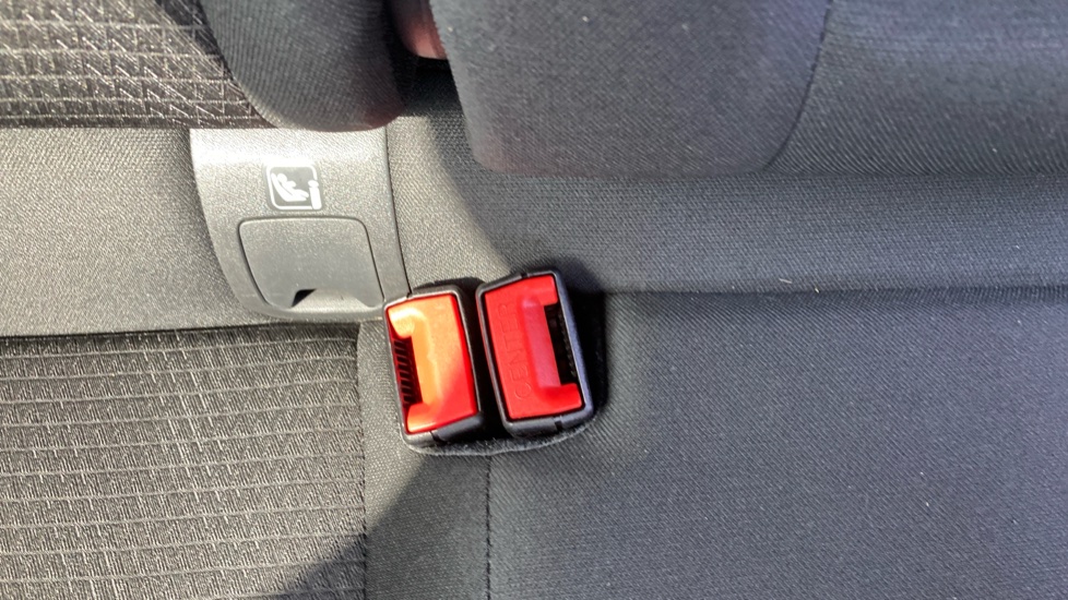 Nissan Qashqai 1.3 DiG-T MH 158 N-Connecta 5dr Xtronic Petrol Hatchback - Image 17