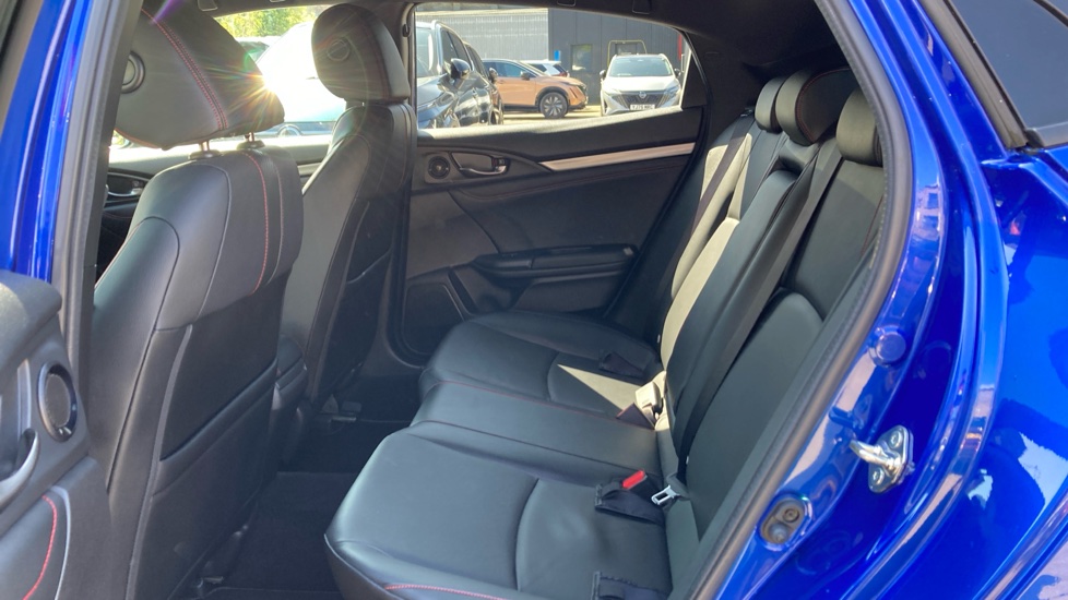 Honda Civic 1.0 VTEC Turbo 126 Sport Line 5dr CVT Petrol Hatchback - Image 16