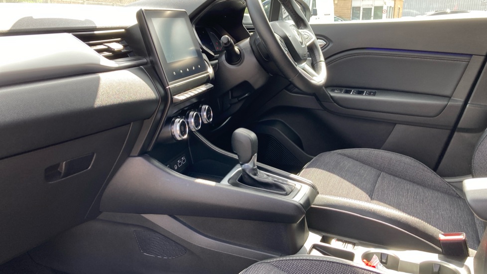Renault Captur 1.6 E-Tech full hybrid 145 Techno 5dr Auto Hybrid Hatchback - Image 13