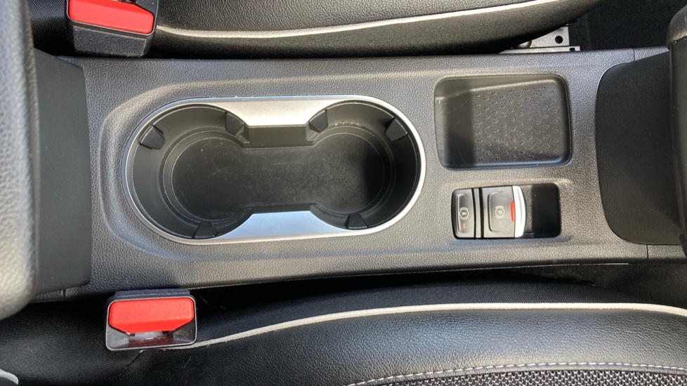Renault Captur 1.6 E-Tech full hybrid 145 Techno 5dr Auto Hybrid Hatchback - Image 26