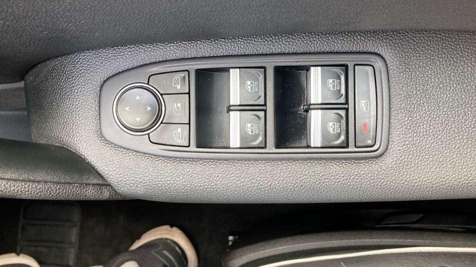 Renault Captur 1.6 E-Tech full hybrid 145 Techno 5dr Auto Hybrid Hatchback - Image 29
