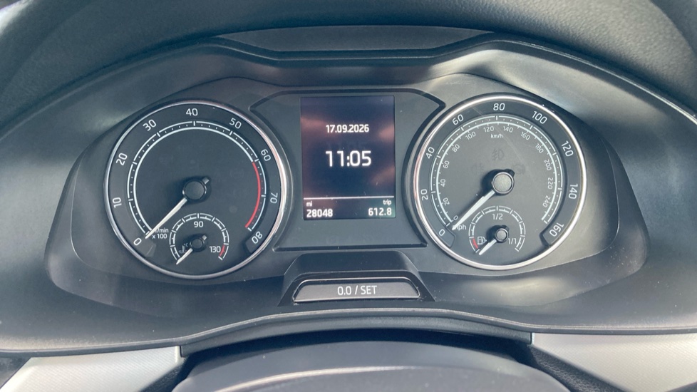 Skoda Kamiq 1.0 TSI 110 SE Drive 5dr DSG Petrol Hatchback - Image 18