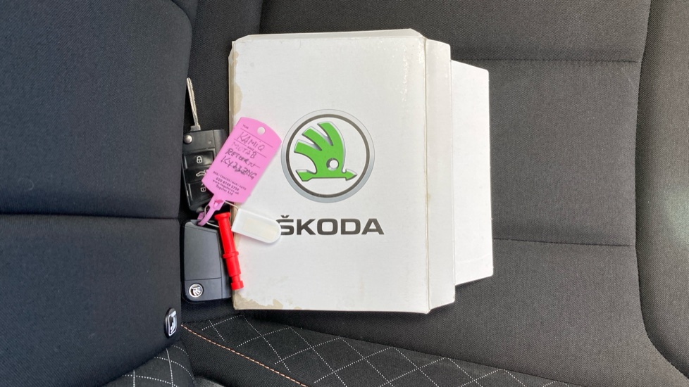 Skoda Kamiq 1.0 TSI 110 SE Drive 5dr DSG Petrol Hatchback - Image 19