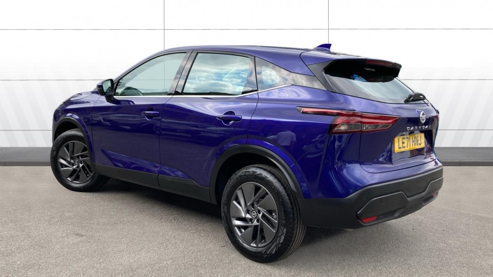 Nissan Qashqai 1.3 DiG-T MH 158 Acenta Premium 5dr Xtronic Petrol Hatchback - Image 2