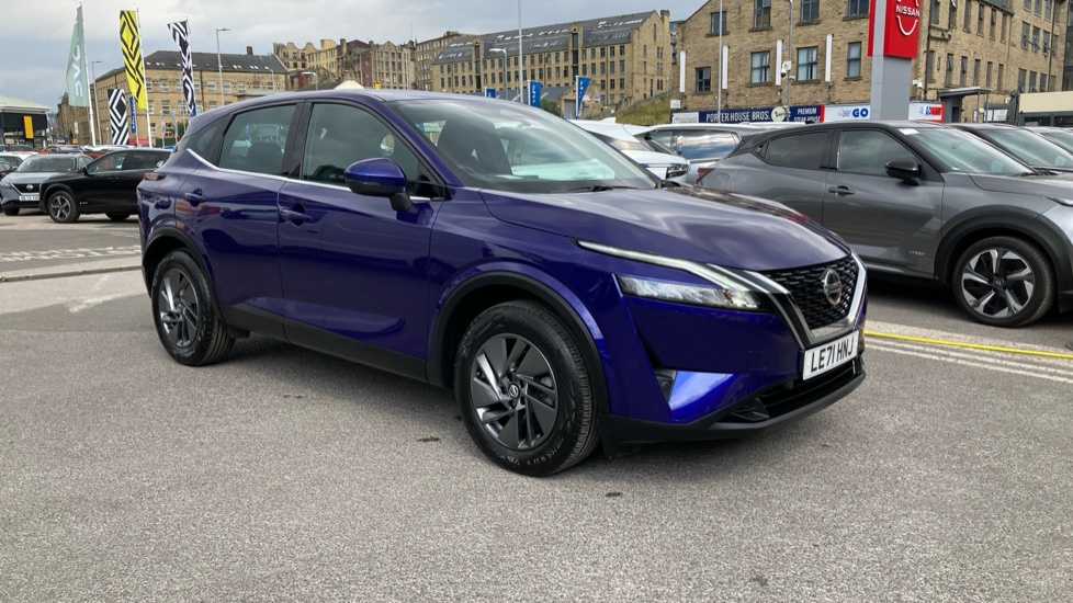 Nissan Qashqai 1.3 DiG-T MH 158 Acenta Premium 5dr Xtronic Petrol Hatchback - Image 8