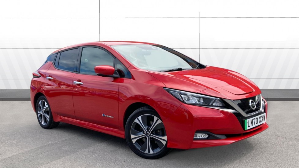 Nissan LEAF 110kW Tekna 40kWh 5dr Auto Electric Hatchback - Image 1