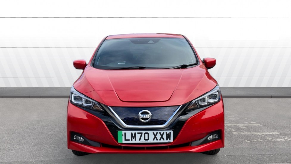 Nissan LEAF 110kW Tekna 40kWh 5dr Auto Electric Hatchback - Image 3