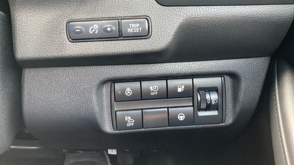 Nissan LEAF 110kW Tekna 40kWh 5dr Auto Electric Hatchback - Image 29