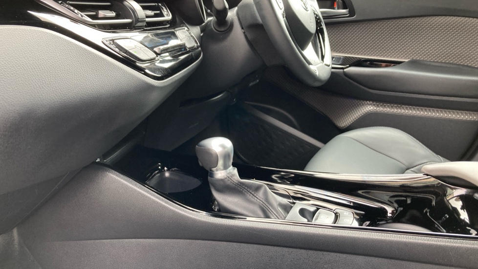 Toyota C-HR 1.8 Hybrid Excel 5dr CVT Hybrid Hatchback - Image 13