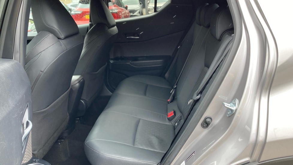 Toyota C-HR 1.8 Hybrid Excel 5dr CVT Hybrid Hatchback - Image 16