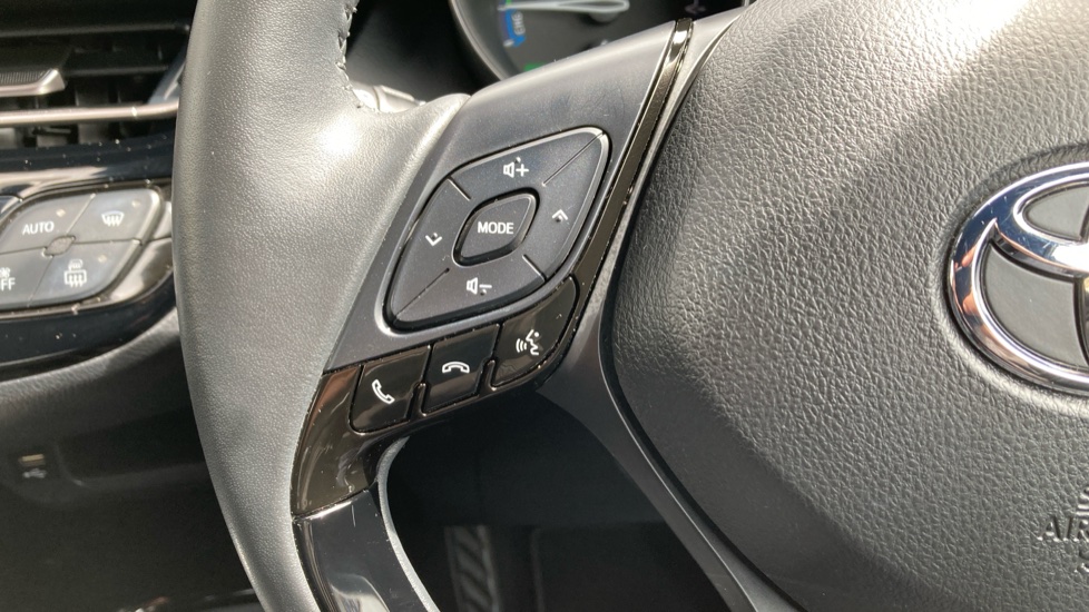 Toyota C-HR 1.8 Hybrid Excel 5dr CVT Hybrid Hatchback - Image 25