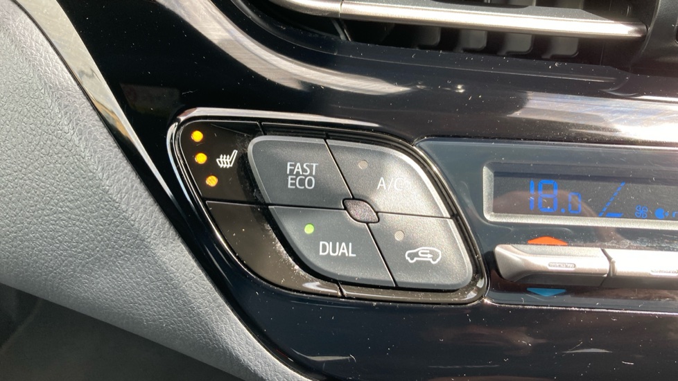 Toyota C-HR 1.8 Hybrid Excel 5dr CVT Hybrid Hatchback - Image 31