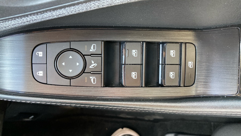 Nissan X-Trail 1.5 E-Power 204 N-Connecta 5dr Xtronic Hybrid Station Wagon - Image 30
