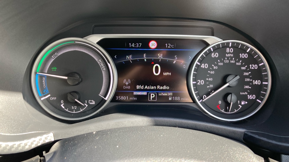 Nissan Juke 1.6 Hybrid N-Connecta 5dr Auto Hybrid Hatchback - Image 18