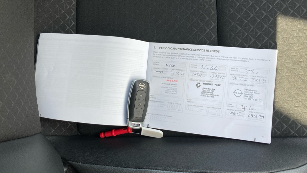 Nissan Juke 1.6 Hybrid N-Connecta 5dr Auto Hybrid Hatchback - Image 19