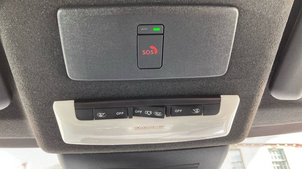 Nissan Juke 1.6 Hybrid N-Connecta 5dr Auto Hybrid Hatchback - Image 34