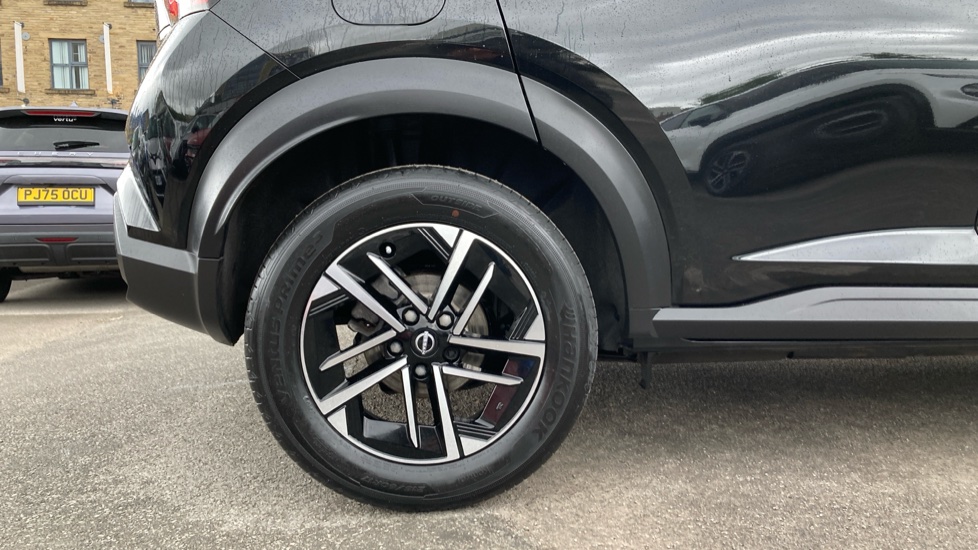 Nissan Juke 1.0 DiG-T N-Connecta 5dr Petrol Hatchback - Image 7