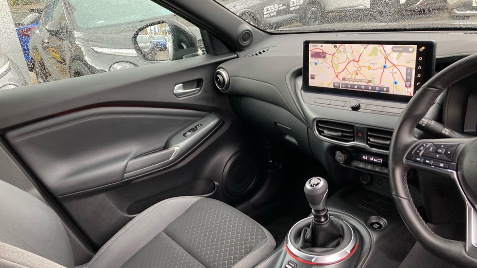 Nissan Juke 1.0 DiG-T N-Connecta 5dr Petrol Hatchback - Image 14