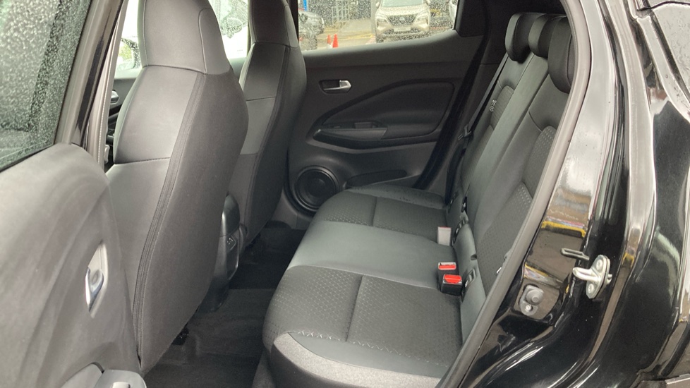Nissan Juke 1.0 DiG-T N-Connecta 5dr Petrol Hatchback - Image 16