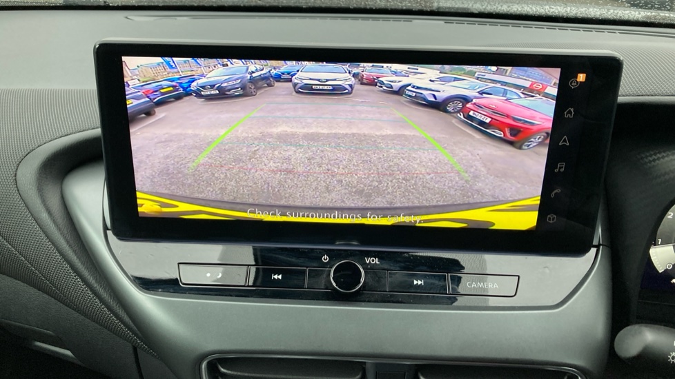 Nissan Juke 1.0 DiG-T N-Connecta 5dr Petrol Hatchback - Image 22