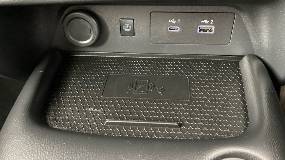Nissan Juke 1.0 DiG-T N-Connecta 5dr Petrol Hatchback - Image 23