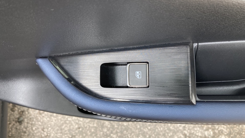 Nissan Qashqai 1.5 E-Power Tekna+ 5dr Auto Hybrid Hatchback - Image 39