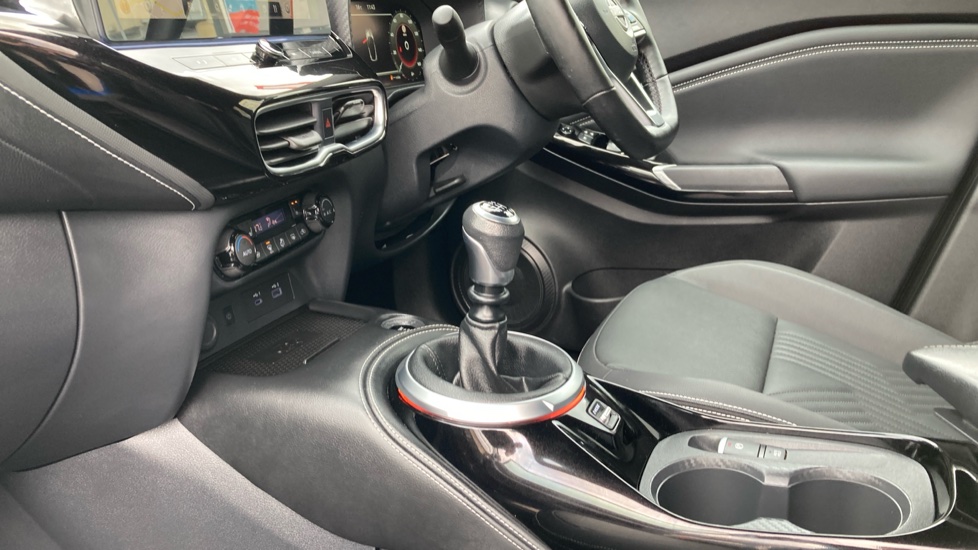 Nissan Juke 1.0 DiG-T Tekna 5dr Petrol Hatchback - Image 13