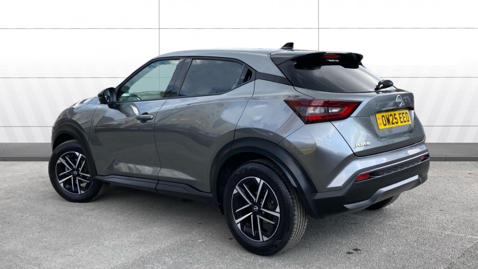 Nissan Juke 1.0 DiG-T N-Connecta 5dr Petrol Hatchback - Image 2