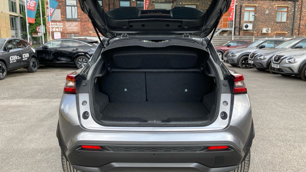 Nissan Juke 1.0 DiG-T N-Connecta 5dr Petrol Hatchback - Image 4