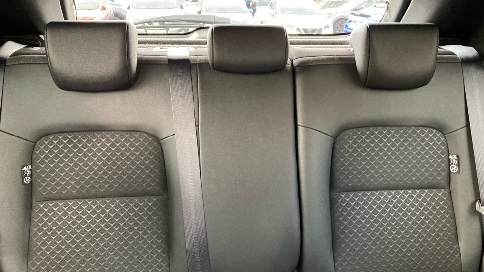 Nissan Juke 1.0 DiG-T N-Connecta 5dr Petrol Hatchback - Image 15