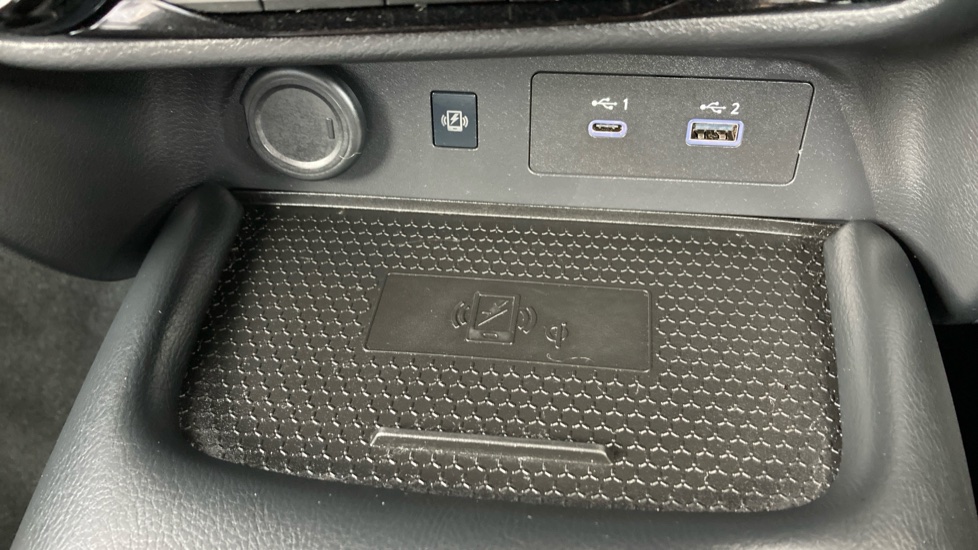 Nissan Juke 1.0 DiG-T N-Connecta 5dr Petrol Hatchback - Image 24