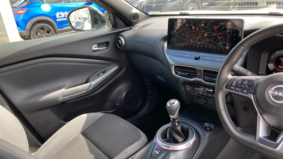 Nissan Juke 1.0 DiG-T N-Connecta 5dr Petrol Hatchback - Image 14