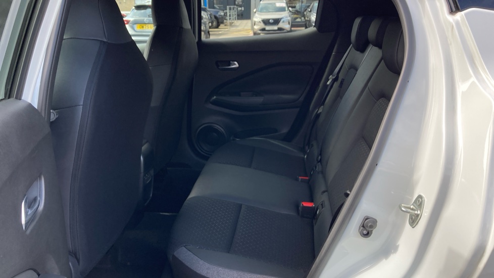 Nissan Juke 1.0 DiG-T N-Connecta 5dr Petrol Hatchback - Image 16