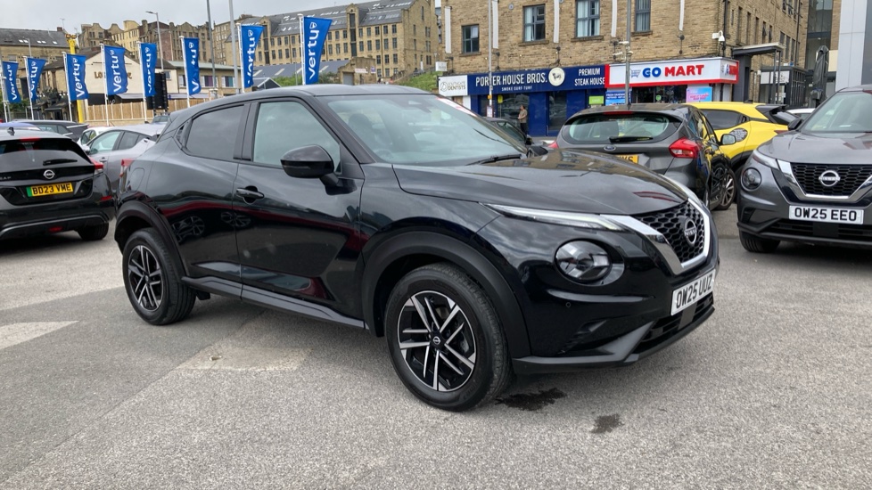 Nissan Juke 1.0 DiG-T N-Connecta 5dr Petrol Hatchback - Image 8