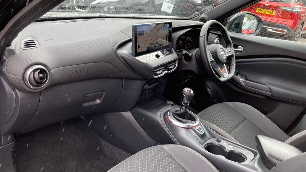 Nissan Juke 1.0 DiG-T N-Connecta 5dr Petrol Hatchback - Image 9