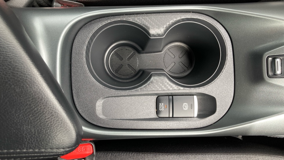 Nissan Juke 1.0 DiG-T N-Connecta 5dr Petrol Hatchback - Image 27