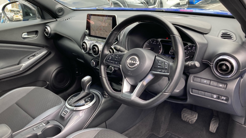 Nissan Juke 1.0 DiG-T 114 N-Connecta 5dr DCT Petrol Hatchback - Image 11