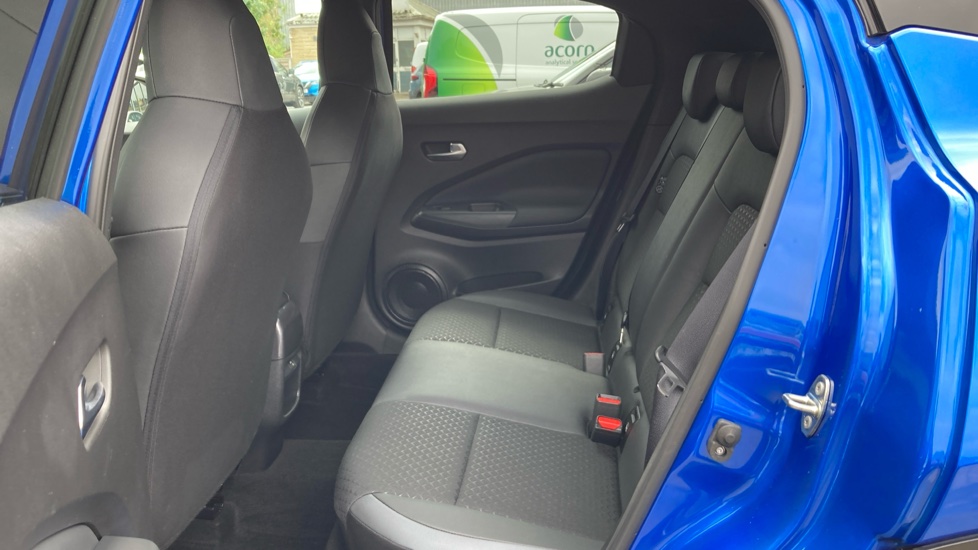 Nissan Juke 1.0 DiG-T 114 N-Connecta 5dr DCT Petrol Hatchback - Image 16