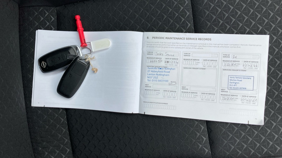 Nissan Juke 1.0 DiG-T 114 N-Connecta 5dr DCT Petrol Hatchback - Image 19