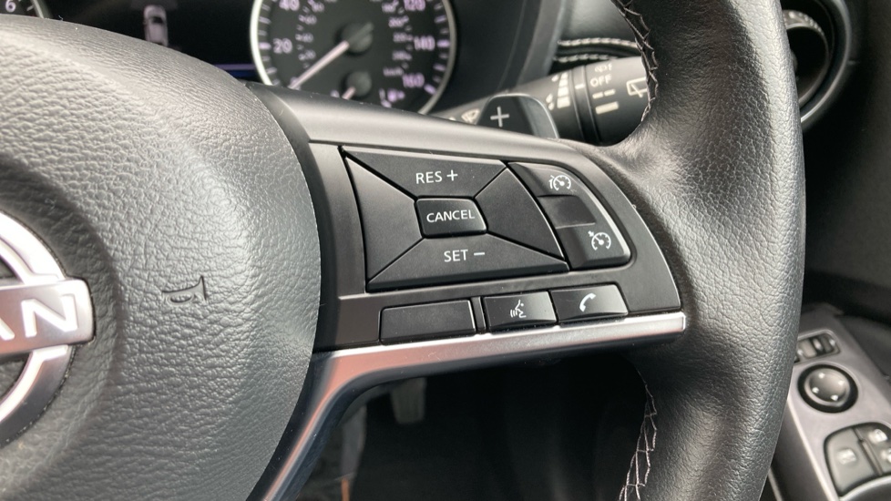 Nissan Juke 1.0 DiG-T 114 N-Connecta 5dr DCT Petrol Hatchback - Image 29