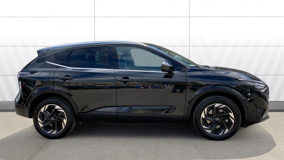 Nissan Qashqai 1.5 E-Power 205 N-Connecta [Glass Roof] 5dr Auto Hybrid Hatchback - Image 5