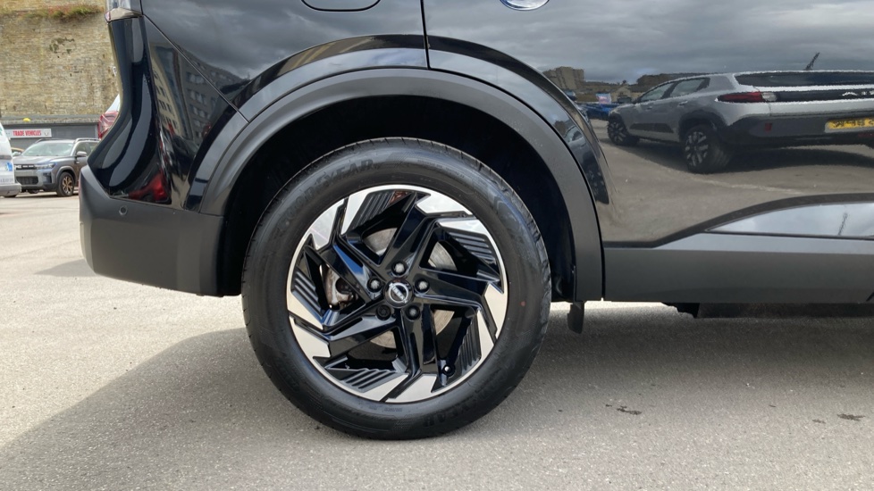 Nissan Qashqai 1.5 E-Power 205 N-Connecta [Glass Roof] 5dr Auto Hybrid Hatchback - Image 7