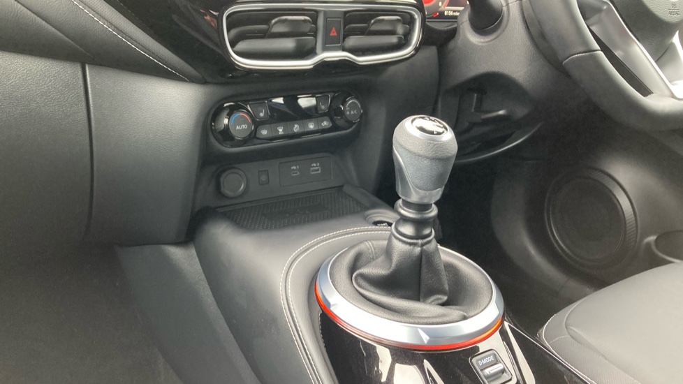 Nissan Juke 1.0 DiG-T Tekna 5dr Petrol Hatchback - Image 13