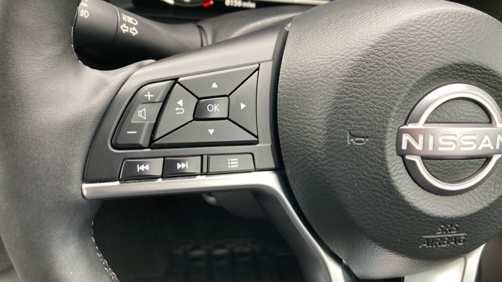 Nissan Juke 1.0 DiG-T Tekna 5dr Petrol Hatchback - Image 26