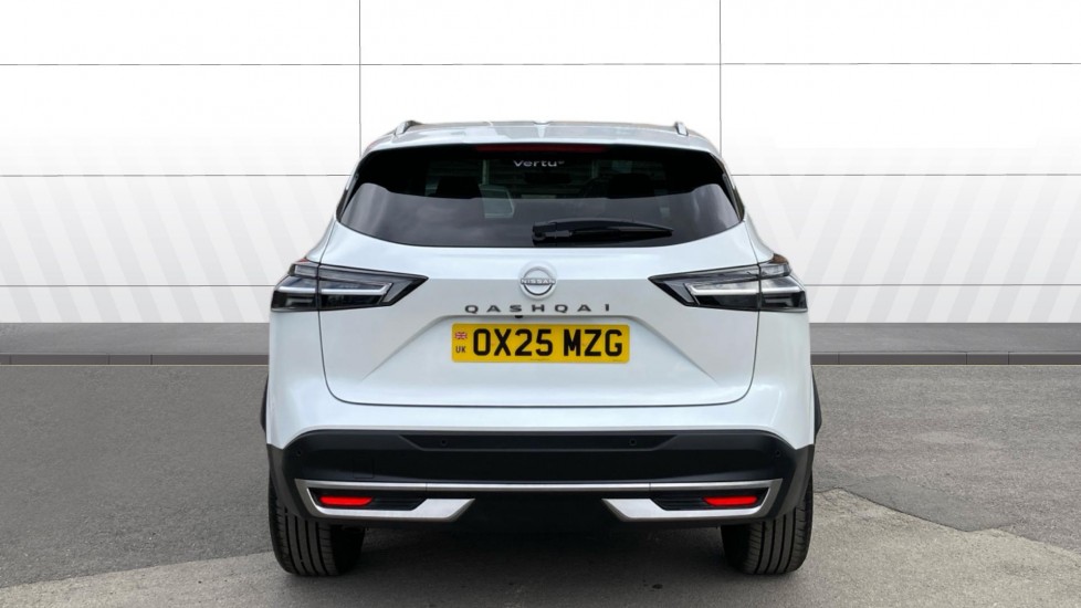 Nissan Qashqai 1.3 DiG-T MH 158 N-Connecta [Glass Rf] 5dr Xtronic Petrol Hatchback - Image 6