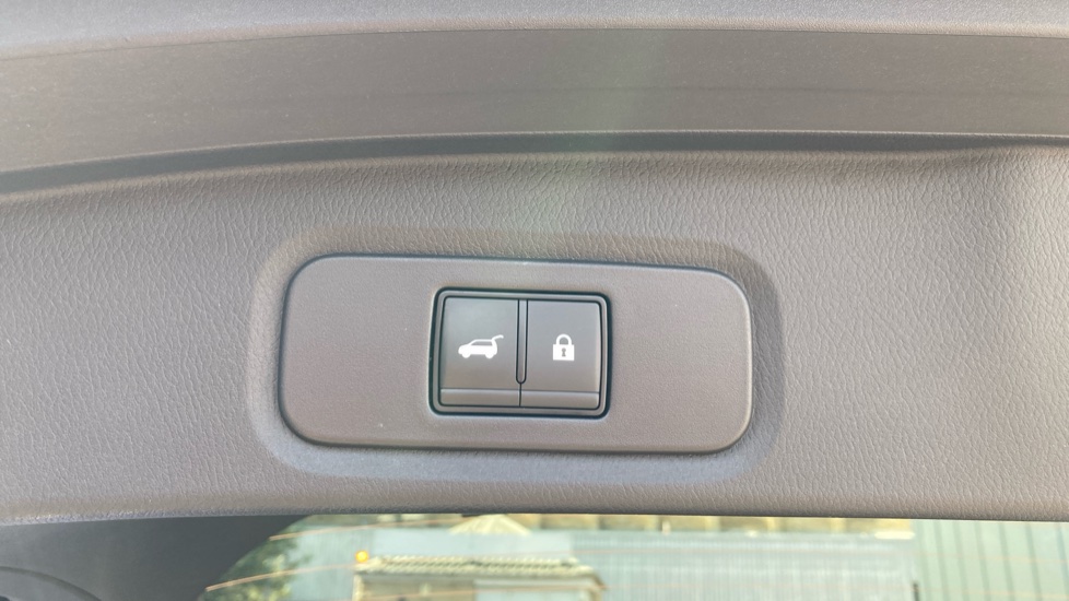 Nissan Qashqai 1.5 E-Power 205 Tekna 5dr Auto Hybrid Hatchback - Image 24