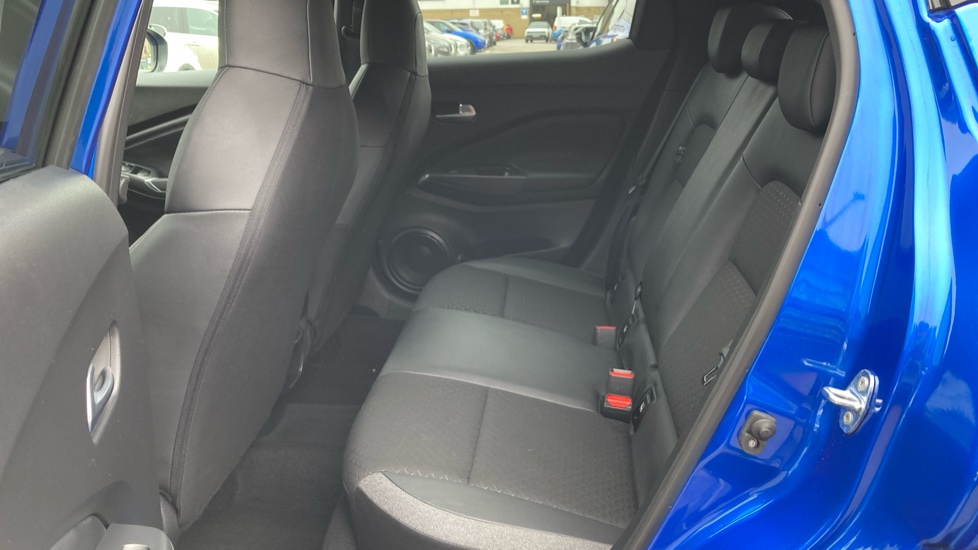 Nissan Juke 1.6 Hybrid N-Connecta 5dr Auto Hybrid Hatchback - Image 16