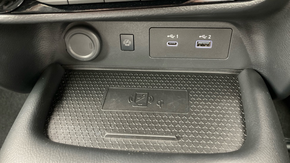 Nissan Juke 1.6 Hybrid N-Connecta 5dr Auto Hybrid Hatchback - Image 24